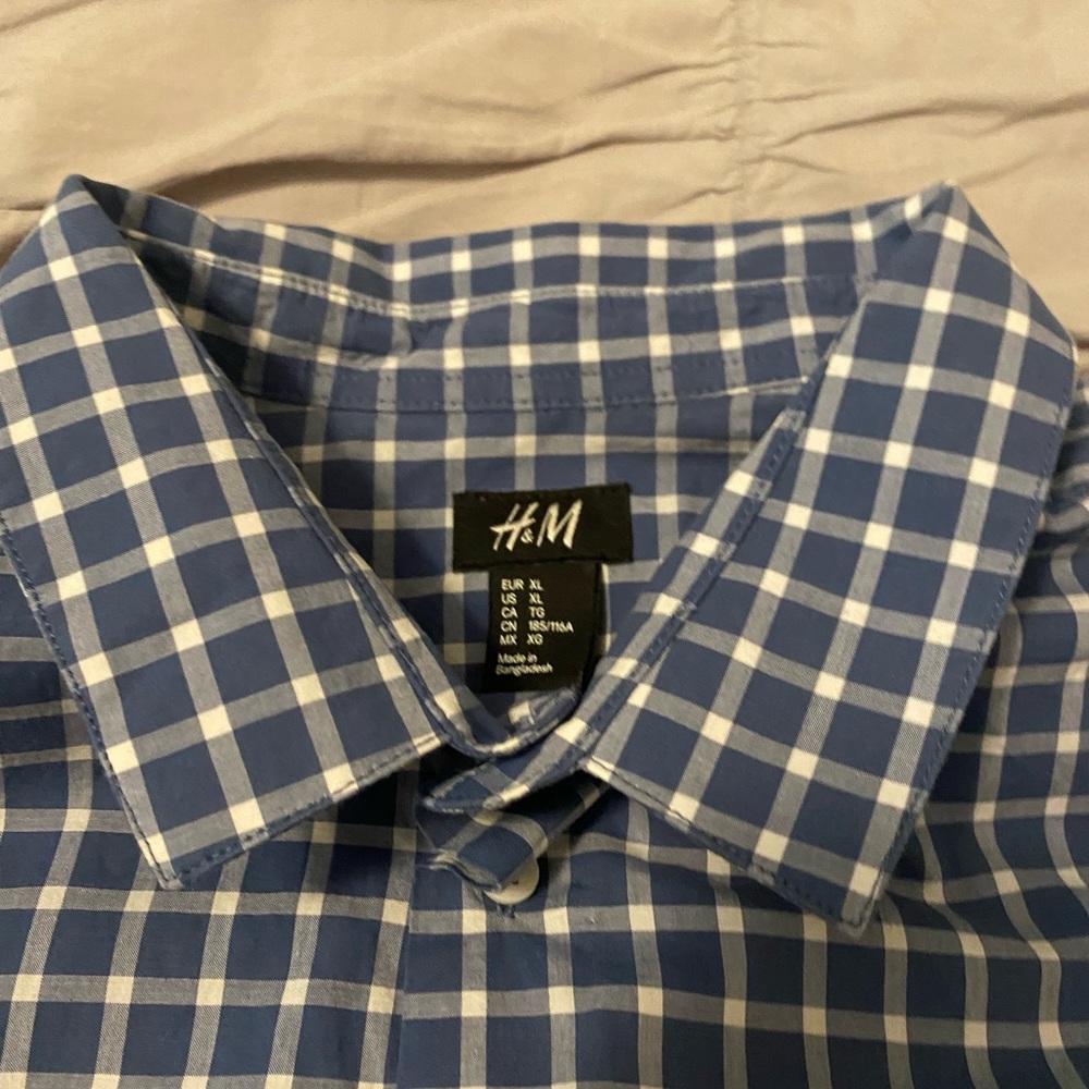 H&M blue and White button down size XL